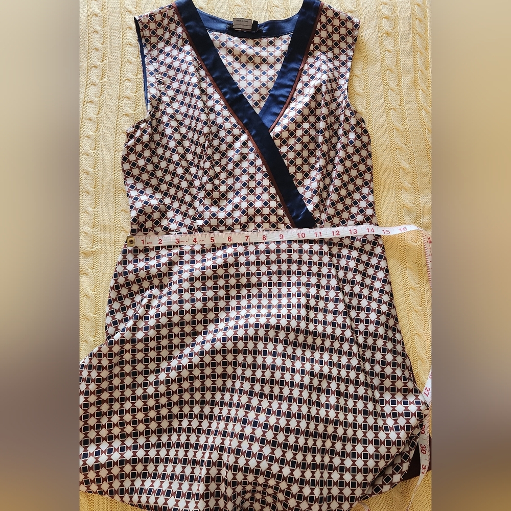 BCBGMAXAZRIA 100% Silk Geometric Print Wrap* Midi Dress Navy - Tan - Rust Size 4 - Picture 10 of 10